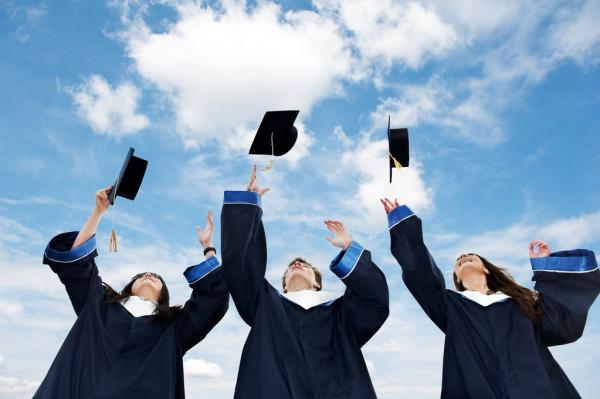 "Graduate Student" nghĩa là gì: Định Nghĩa, Ví Dụ trong Tiếng Anh