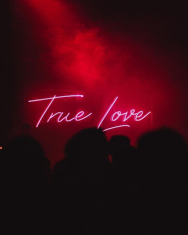 True love là gì? Real love là gì? Dấu hiệu nhận biết của True love